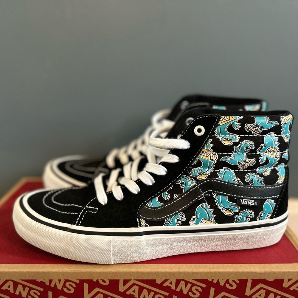 Men sneakers